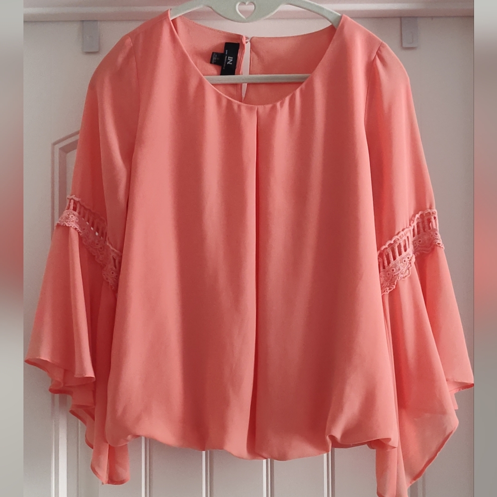 Coral Flowy blouse/top by I.N.San Francisco Sz. Small